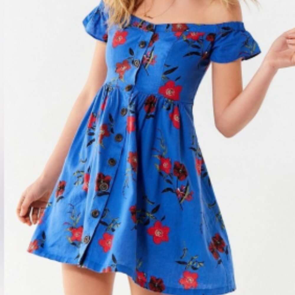 UO Dress Linen Blend Blue Red Floral  Amelie Off The Shoulder Button Down Medium